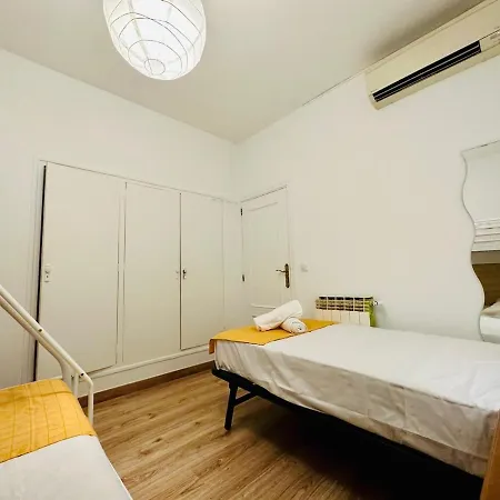 Punta Me Rooms In Madrid Downtown Exterior photo